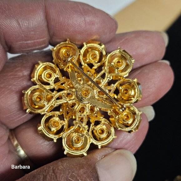 AmberColored Broach  Screwback Earrings Set - Picture 3 of 4